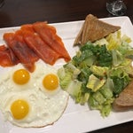 Evviva Restaurant
