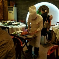 Photo taken at 四季民福 Siji Minfu Roast Duck by Sidne W. on 10/9/2016