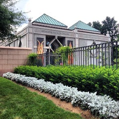 Photo taken at Arthur M. Sackler Gallery by Erika T. on 7/22/2013