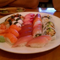 Sushi Para corkage fee 