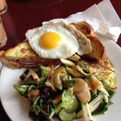 Le Petit Déjeuner