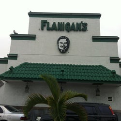 Flanigan’s Seafood Bar & Grill corkage fee 