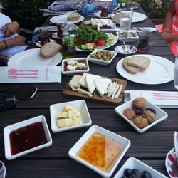 Köyden Kahvaltı Şarküteri