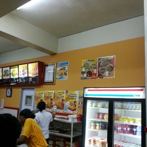 Juicy Patties Ocho Rios