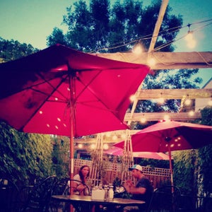 Stellas Café and Bakery