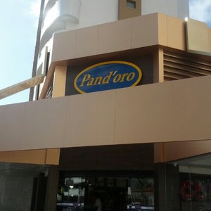 Pandoro Delicatessen