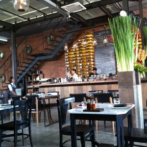 Mama San Kitchen Bar & Lounge