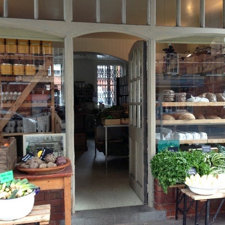 Leila's Shop