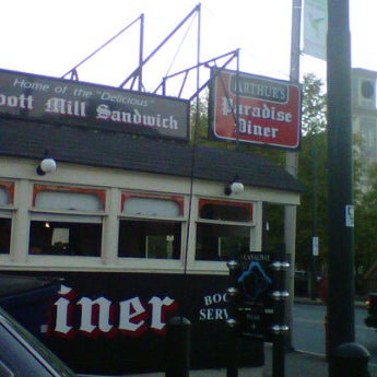 Arthur's Paradise Diner