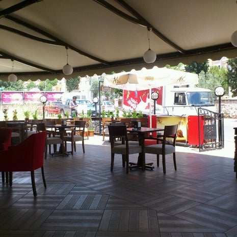 Lotus Cafe Restaurant