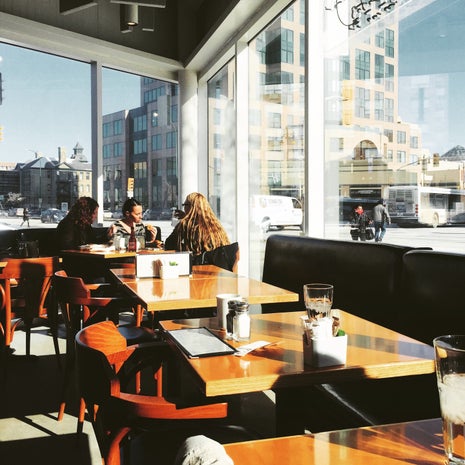 Stella's Café and Bakery