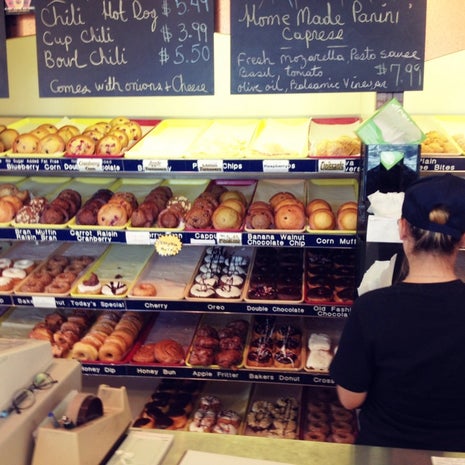 Dandee Donut Factory