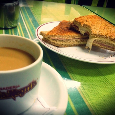Panadería La Palmera