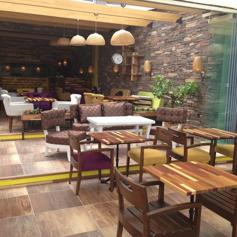 Charming Cafe&Restaurant