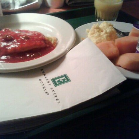 Embassy Suites Bass Pro DFW Breakfast Lounge