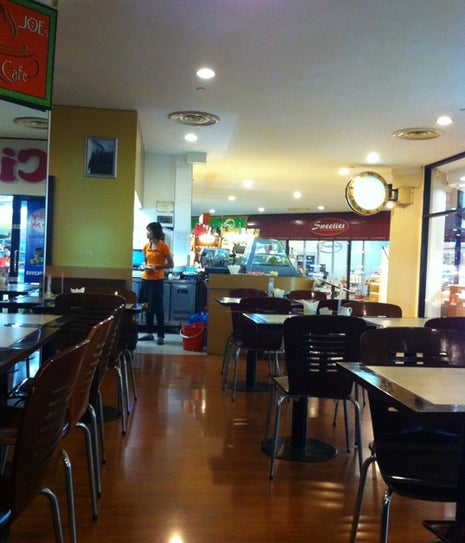Papa Joe's Café