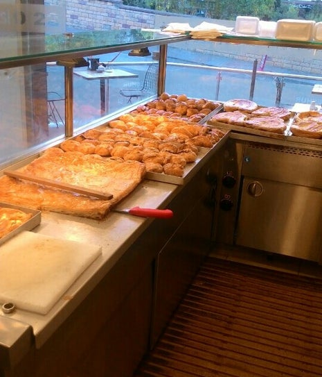 meşhur sarıyer börekçisi