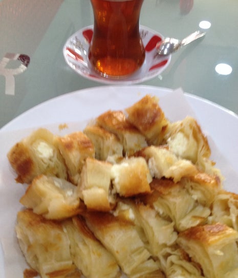 Alaşehir Sarıyer Börekçisi