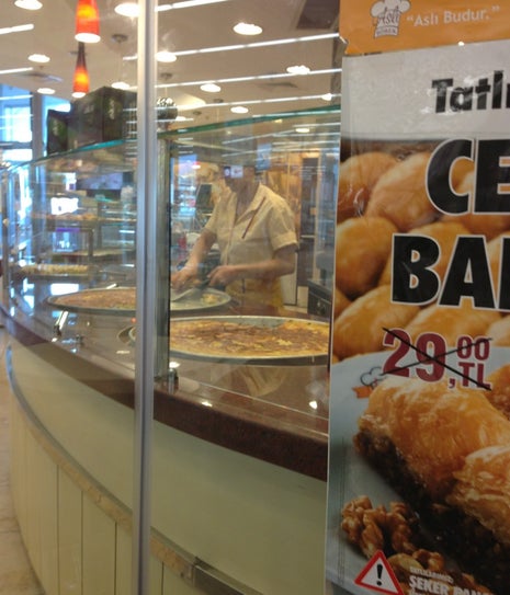Aslı Börek