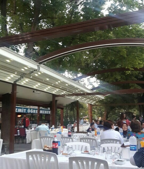 İzmit Öğretmenevi