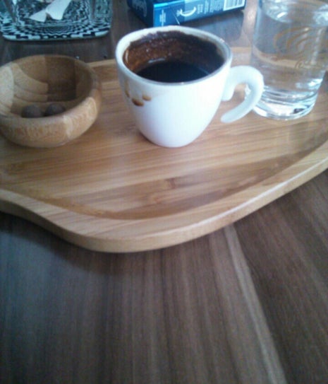Kahverengi Kafe