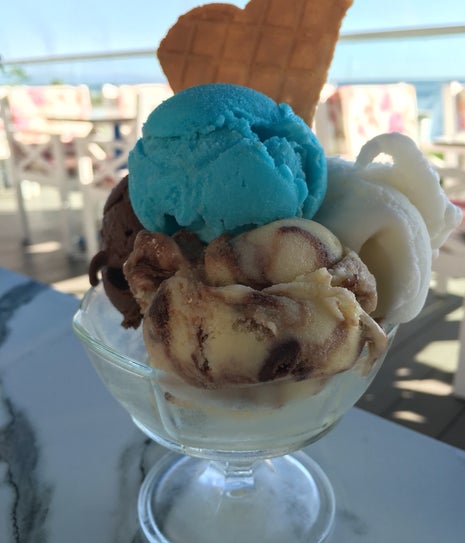 Alaçatı Muhallebicisi