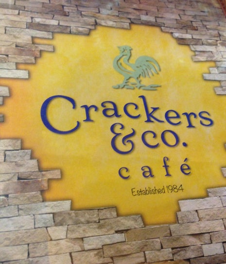 Crackers & Co. Café
