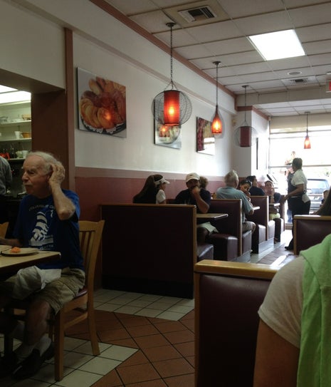 Bagel Emporium & Grille