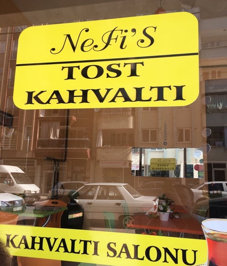 NeFi's Tost Kahvaltı Salonu