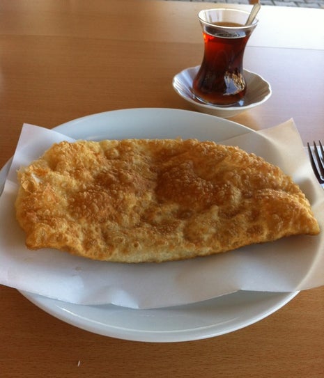 Şirin Baba Çiğ Börekevi