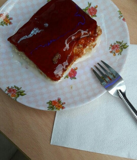 azra cay evi ve bufe