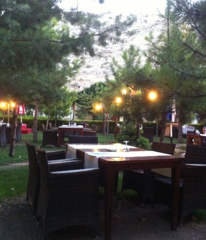 Balıklı Bahçe Et ve Balık Restoranı