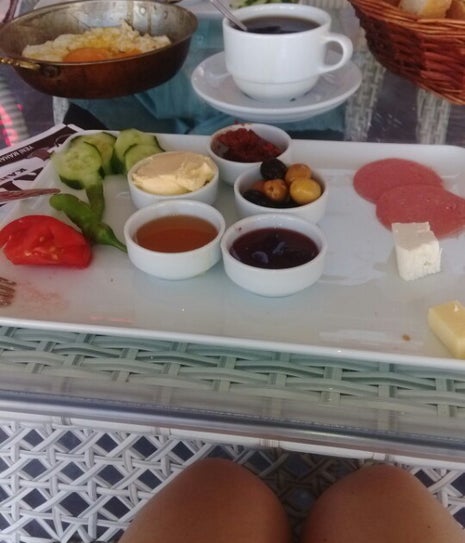 Organik Kahvalti Sofrasi