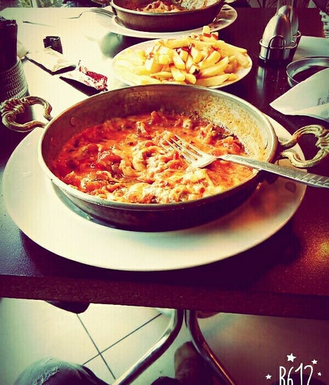 Çeşme Saraylı Pastaneleri