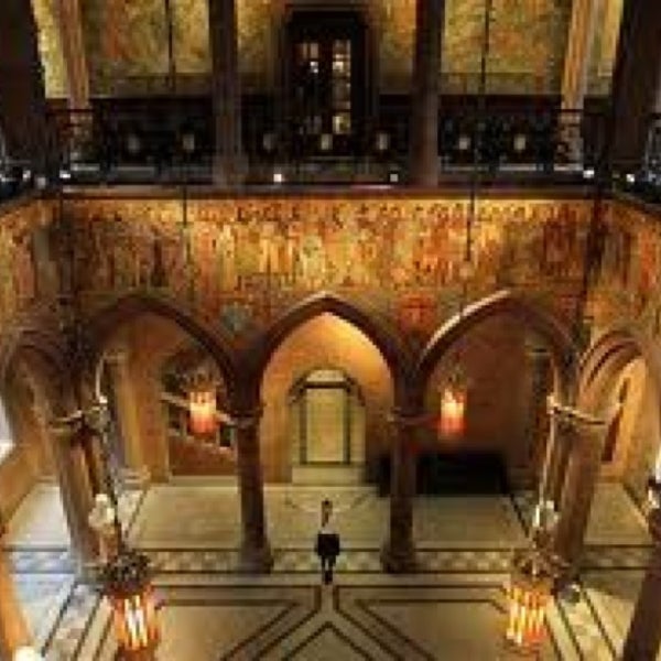 Where's Good? Holiday and vacation recommendations for Edinburgh, United Kingdom. What's good to see, when's good to go and how's best to get there.