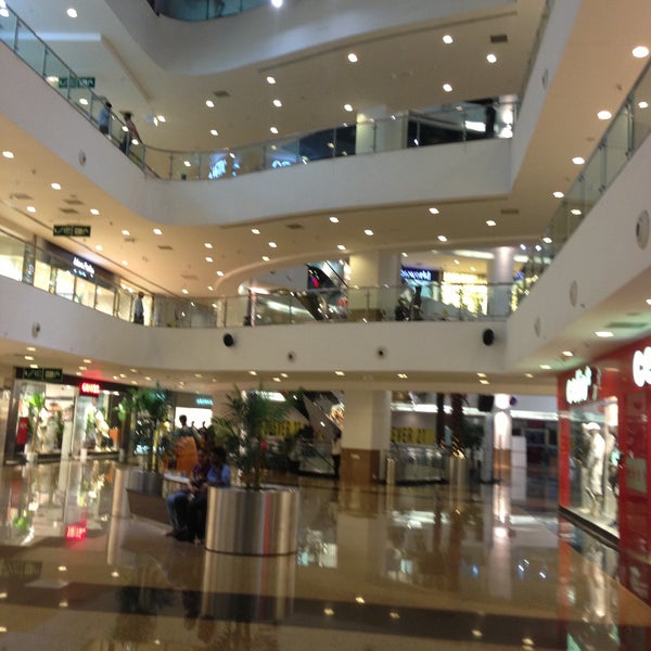 Infiniti Mall - Shopping Mall in Malad West