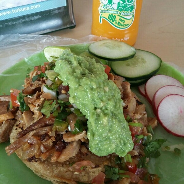 Tacos La Güera Av. Gustavo Baz 3995