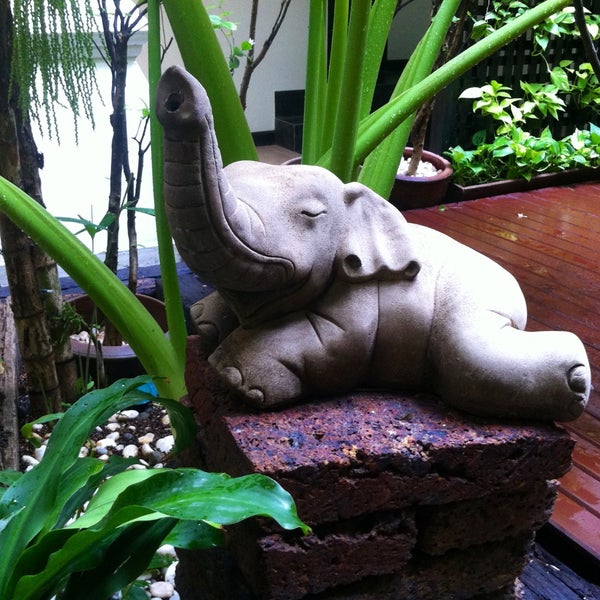 Where's Good? Holiday and vacation recommendations for Phuket, Thailand. What's good to see, when's good to go and how's best to get there.
