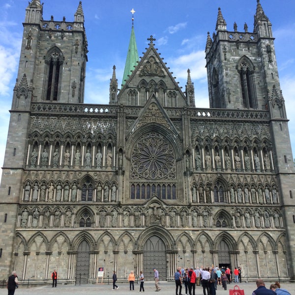 Where's Good? Holiday and vacation recommendations for Trondheim, Nowegen. What's good to see, when's good to go and how's best to get there.