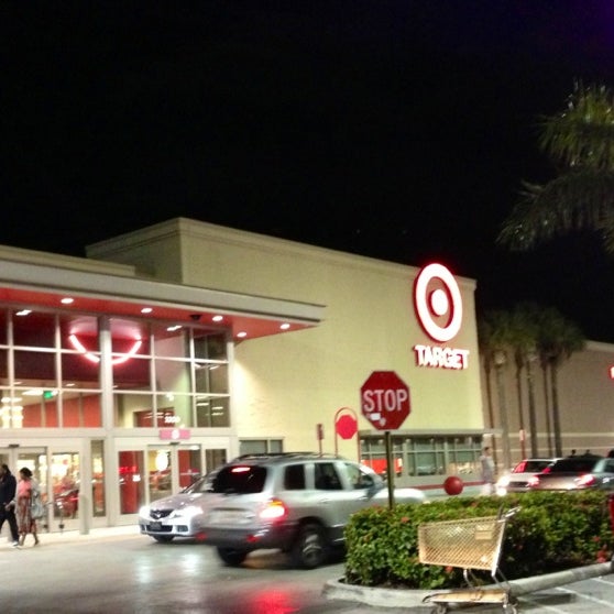 do government employees get a discount at lululemon outlet