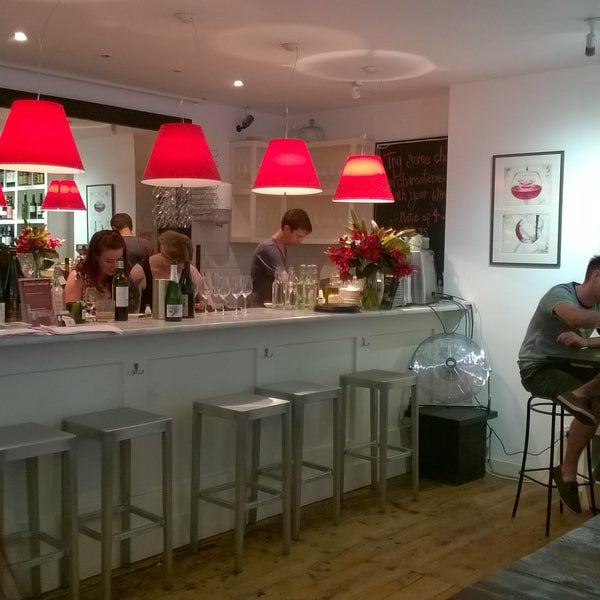 Where's Good? Holiday and vacation recommendations for Brighton, United Kingdom. What's good to see, when's good to go and how's best to get there.
