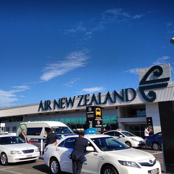 Auckland Airport (AKL) Domestic Terminal South Auckland 76 tips