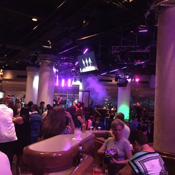 Rumours Night Club in Honolulu