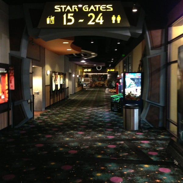 AMC Hampton Towne Centre 24 Farmington Hampton, VA