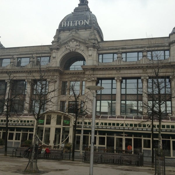 Hilton Antwerp Old Town - Hotel in Historisch Centrum