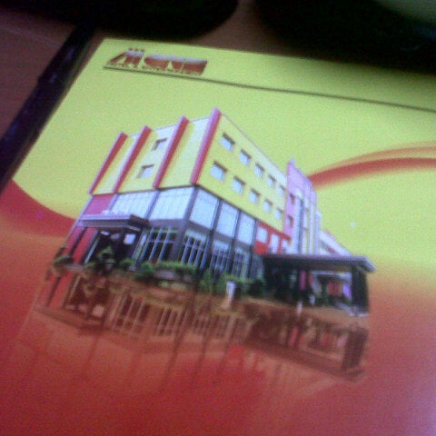 M One Hotel - Hotel in Kedunghalang