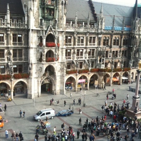 Café Glockenspiel Hackenviertel Marienplatz 28