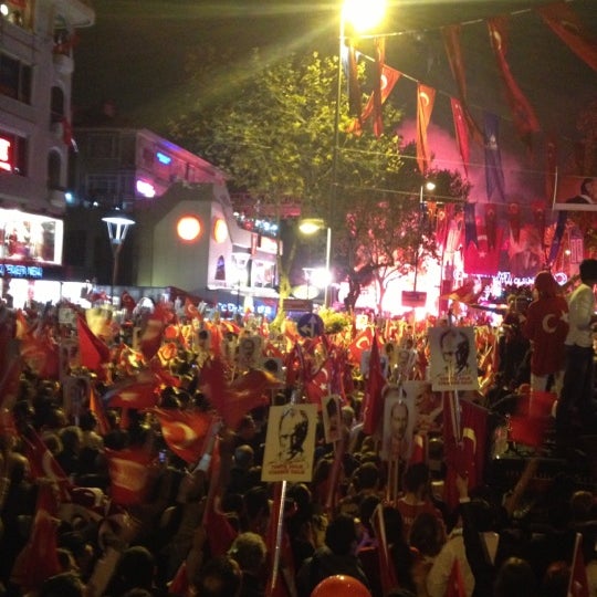 Bağdat Caddesi Caddebostan 3361 tips