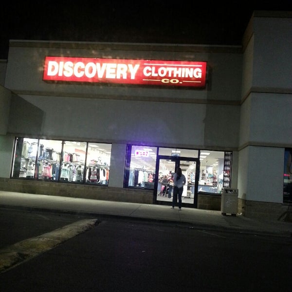 discovery clothing on diversey store hours