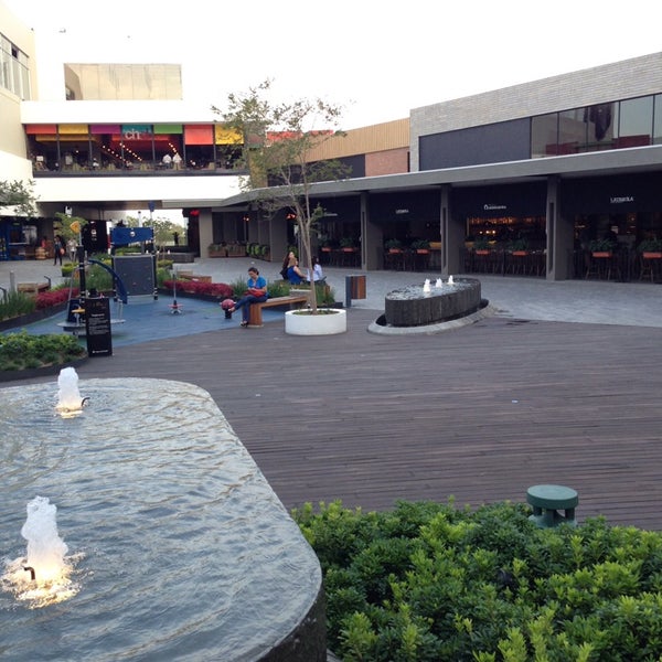 Fotos en Plaza La Gourmetería 97 tips